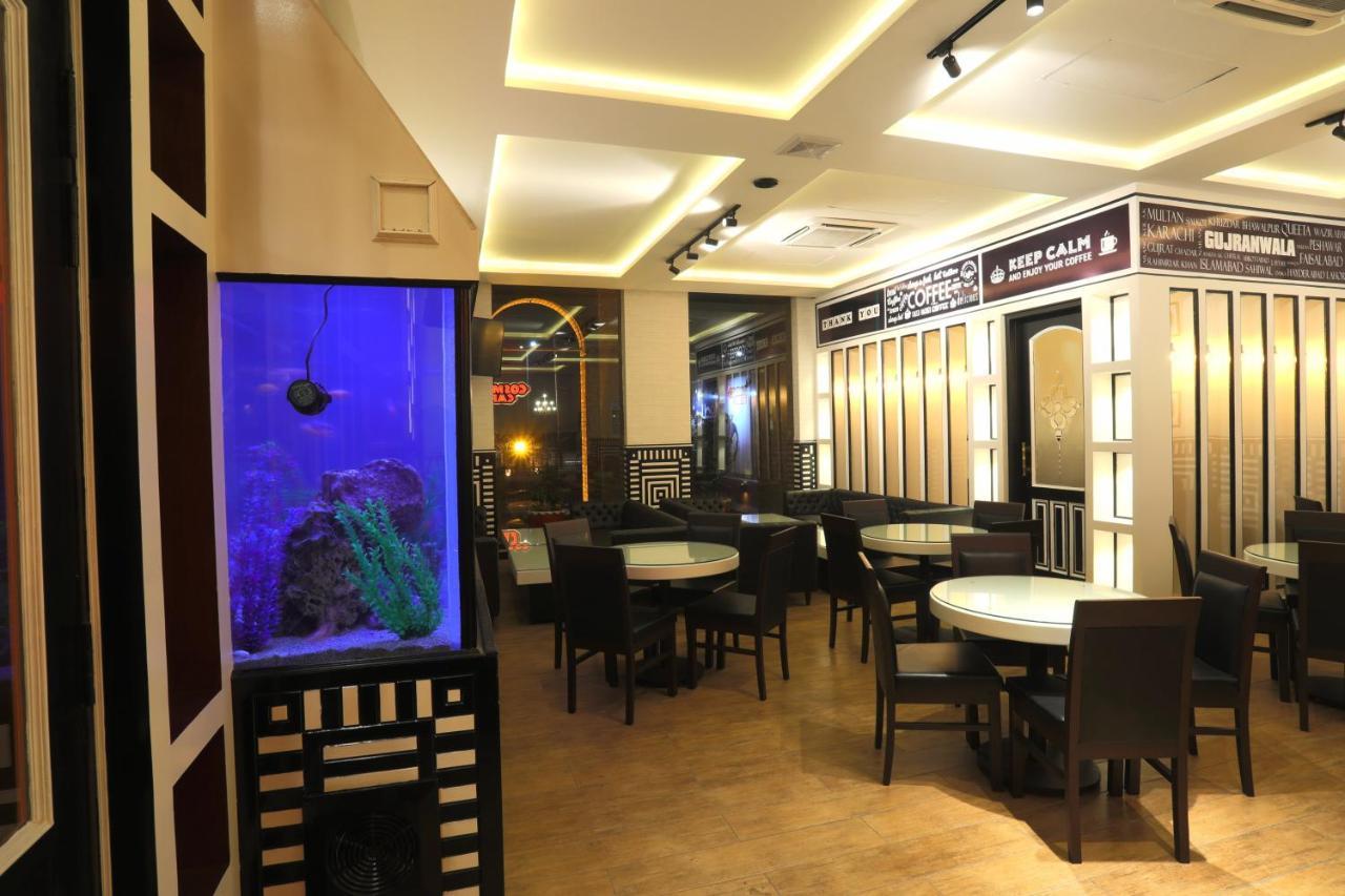 Rachna Hotel Gujranwala Exterior foto